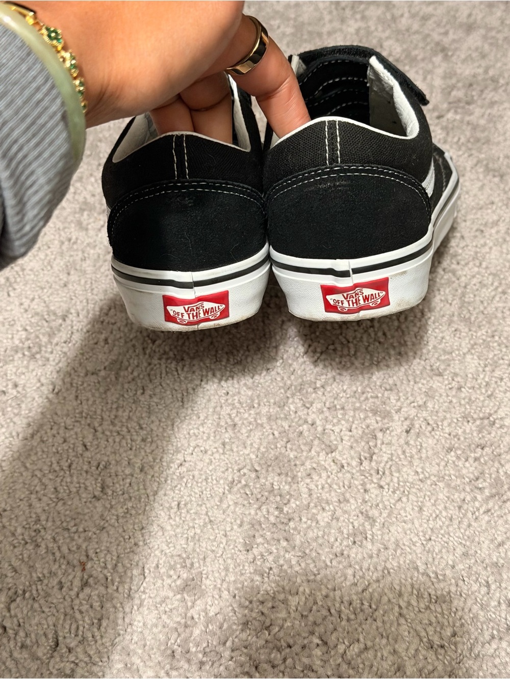 Vans Black and White Velcro Old Skool Style Men’s size 7 | Women’s size 8.5 - Picture 2 of 5